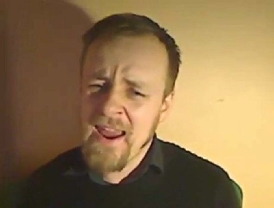 Tourettes Karaoke Sings The Lady In Red