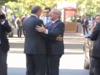 Erdoğan'dan Juncker'e jest...