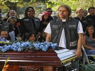 Sons of Anarchy season 4 episode 1 Out
