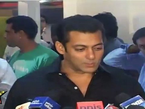 Machoman Salman Khan in -Premiere Of Movie Chillar Party -