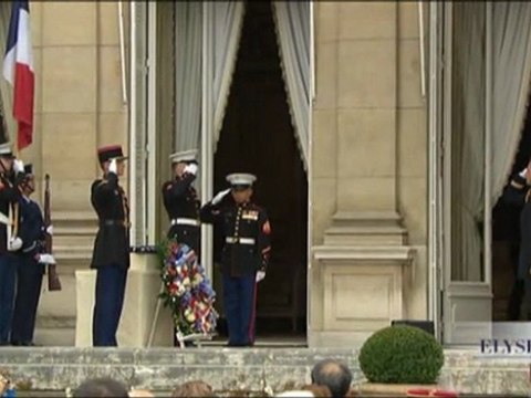 10e anniversaire du 9/11, 2001 - dépôt de gerbe