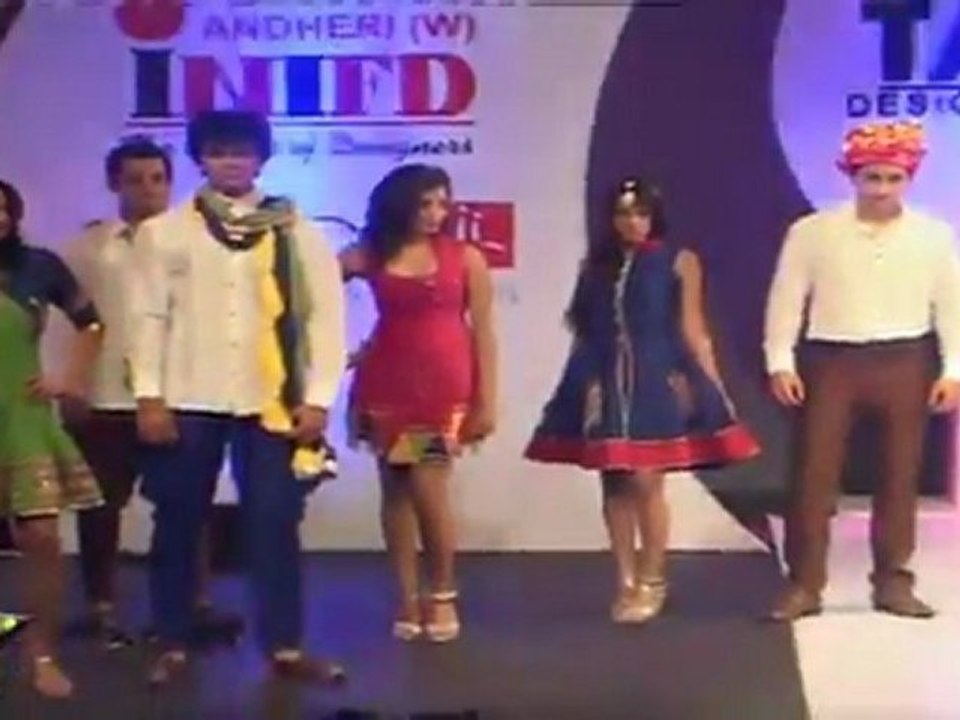 MODELS ON RAMP "TASSEL Designer's Awards 2011"