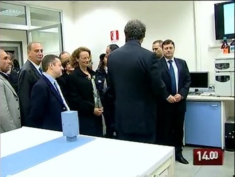 TG 27.10.09 Castellana Grotte, taglio del nastro alla Lab Instruments