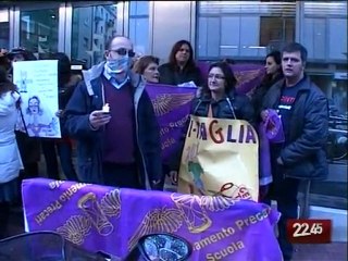 TG 06.11.09 Precari della scuola in protesta sotto le sedi Rai