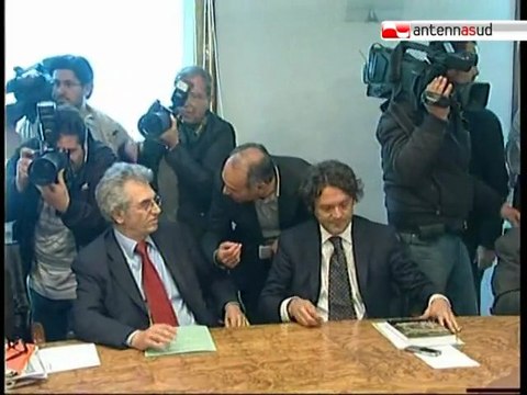 TG 04.05.10 Regione Puglia, prima riunione della nuova Giunta Vendola