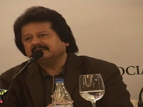 KHAZANA FESTIVAL GHAZALS WITH PANKAJ UDHAS 05