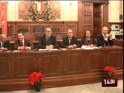 TG 19.12.09 Bari, il Comune organizza La cena degli abbracci