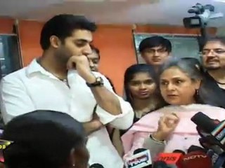 Jaya Bachchan & Abhishek With Their Fitness Trainer Vrinda
