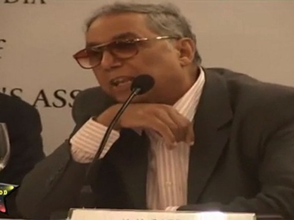 KHAZANA FESTIVAL GHAZALS WITH PANKAJ UDHAS   03