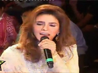 Pretty Rageshwari Looks Very Sexy In Indian Traditional Wear