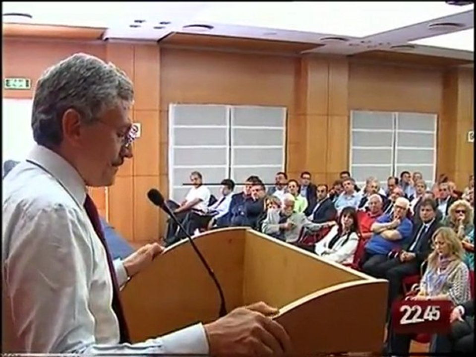 TG 24.03.10 Vendola chiede i Fas, la Poli attacca Fitto