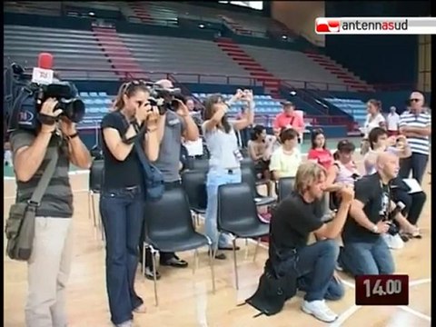 TG 21.07.10 Dopo otto anni riapre il Palaflorio di Bari