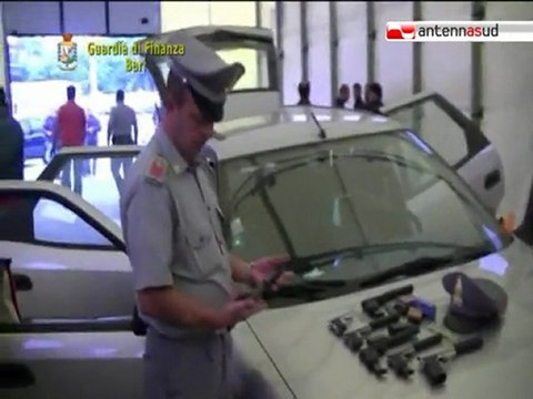 TG 12.10.10 Bari, nove pistole sequestrate dalla Finanza