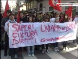 TG 17.11.10 Studenti, ricercatori e precari in piazza anche a Bari contro i tagli all'istruzione