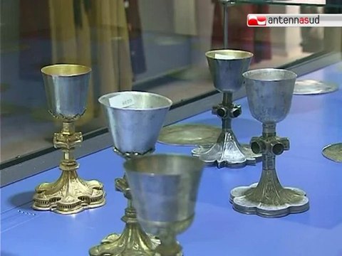 TG 01.12.10 Il Museo Nicolaiano riapre con la mostra 1087 - I costumi della traslazione