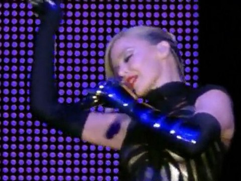 Kylie Minogue - In Your Eyes Live 2008 - Kylie X Tour London