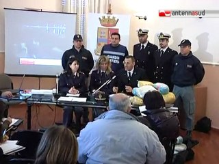 TG 14.01.11 Trovati 300 chili di marijuana al largo di Palese