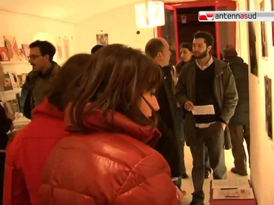 TG 15.01.11 La New York musicale degli anni '70 in mostra a Bari