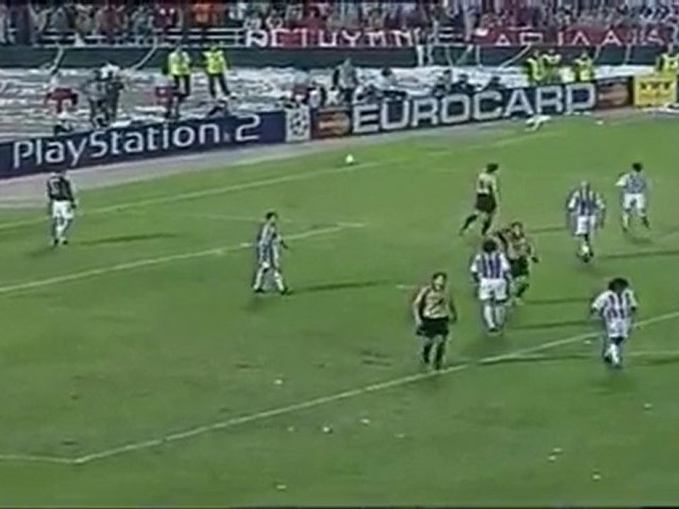 2001-2002, Oly-Manchester United 0-2