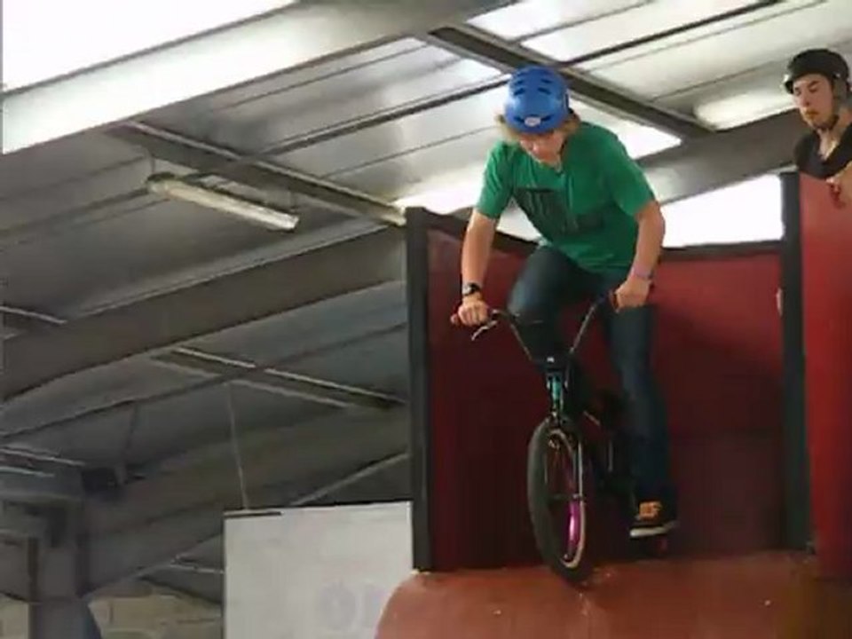 Tentative 720 bac à mousse a Nantes au Hangar