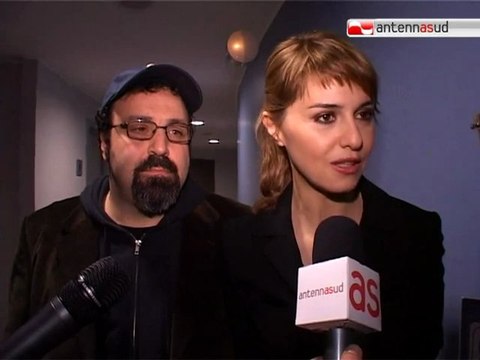 TG 21.03.11 Per il film Nessuno mi può giudicare a Bari gli attori Cortellesi e Papaleo
