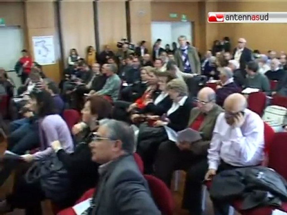 TG 13.04.11 Federalismo al Sud, per Vendola è una gigantesca truffa