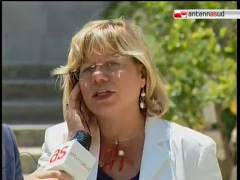 15.06.11 Loredana Capone in collegamento con Antenna Pomeriggio