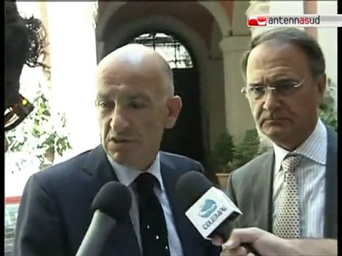 TG 01.08.11 Emergenza criminalità? Si discuta senza fare smargiassate