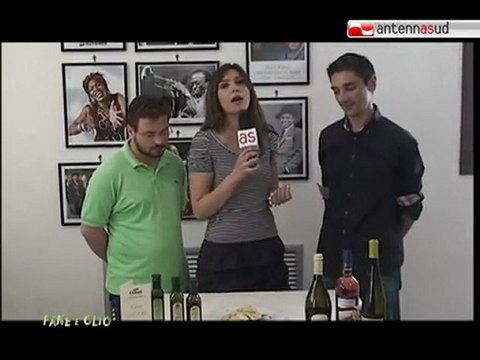 Pane e olio - su Antenna Sud | Filetto di manzo in crosta di caciocavallo con pere caramellate