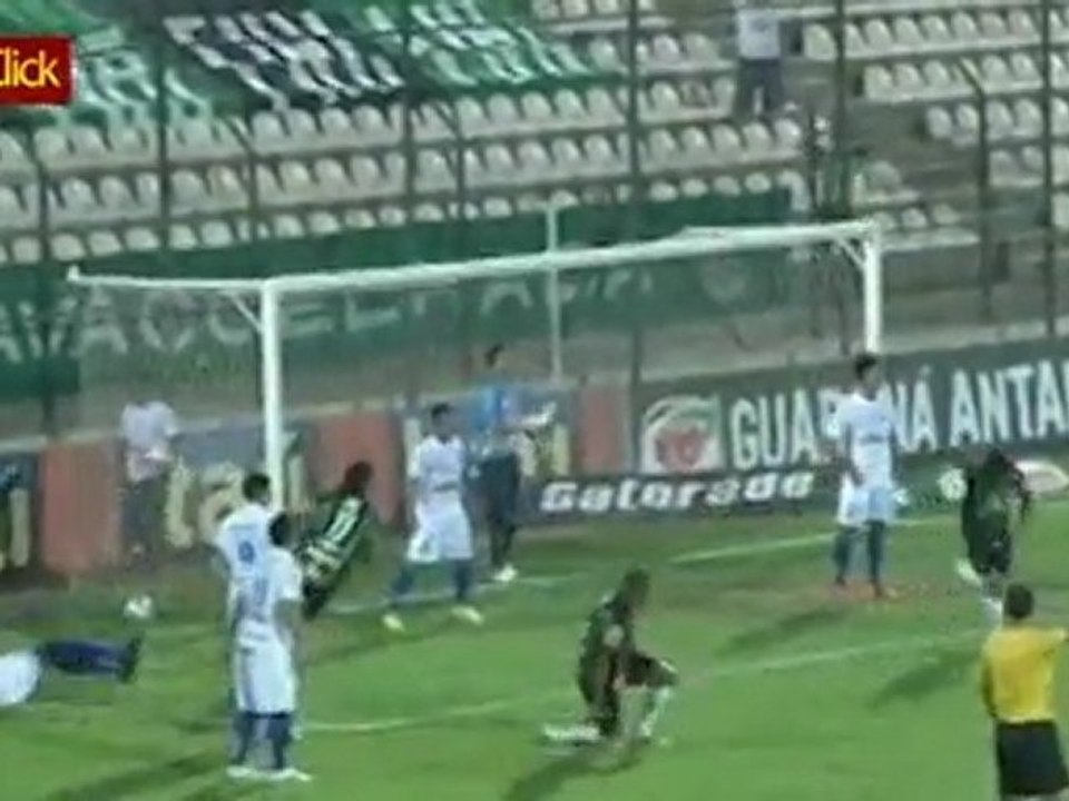 Santos vence mais uma; América-MG e Avaí empatam