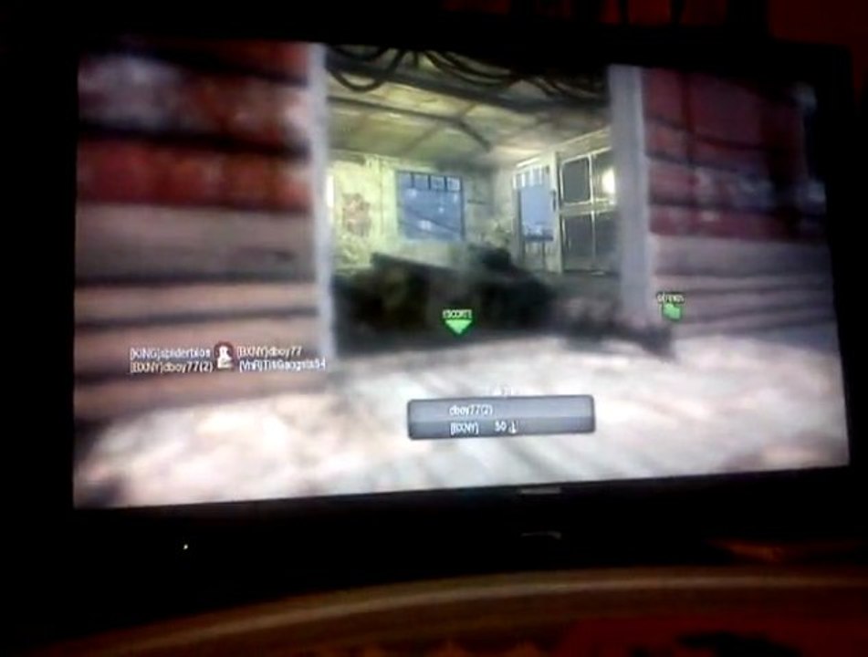 Call of duty black ops Moi qui joue :p Je suis pas très forte en hardcord ... xD