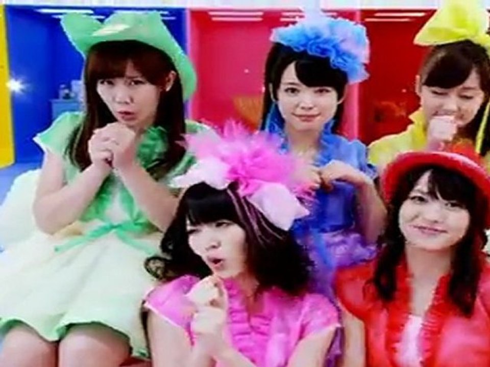 °C-ute - Sekaiichi HAPPY na Onna no ko (Color Box Ver.)