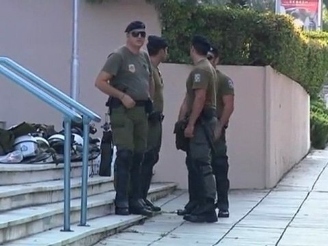 Greeks protest over government austerity plans