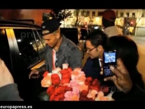 Justin Bieber se pone la ropa de su novia