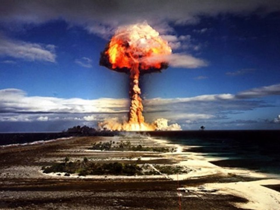 Louis Baudel - La java des bombes atomiques (S. Reggiani)