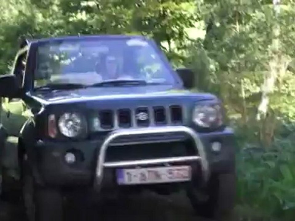 les doigts dans le nez