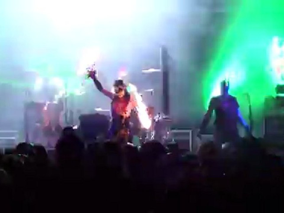 PUNISH YOURSELF Blast off siddharta junkie SYLAK 2011