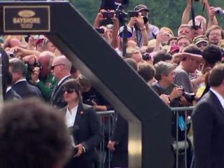 Obama deposita ofrenda floral en honor a víctimas del vuelo 93