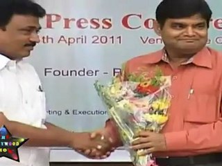 6th Bhojpuri Film Awards Vinod Gupta 2011   03