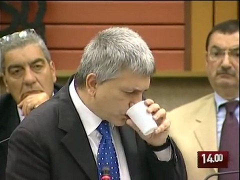 TG 30.10.09 Regionali 2010, i sondaggi candidano Emiliano e Poli Bortone