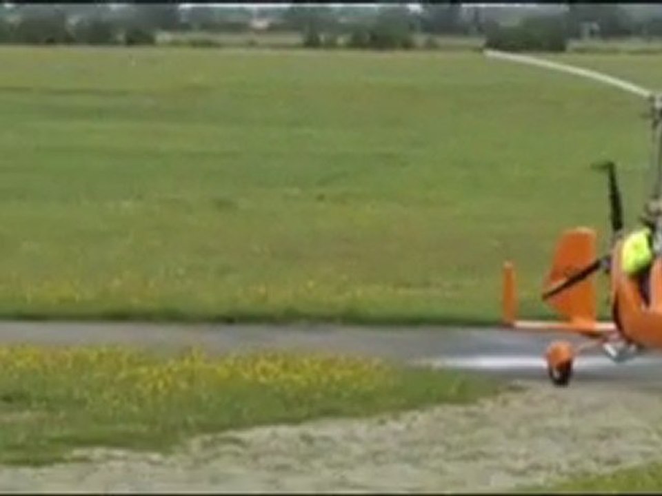 Thilo's gyrocopter ride - august 2011 - hildesheim germany