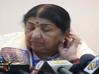 PRESS CONFRENCE OF LATAJI FOR DINANATH MANGESHKAR PURSKAR   10