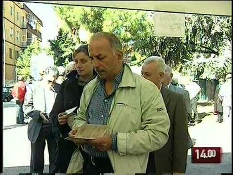 TG 19.10.09 Primarie del Pd, anche in Puglia candidati allo sprint finale