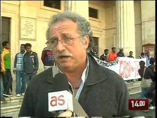 TG 05.11.09 Bari, protesta dei somali che occupano il Ferrhotel