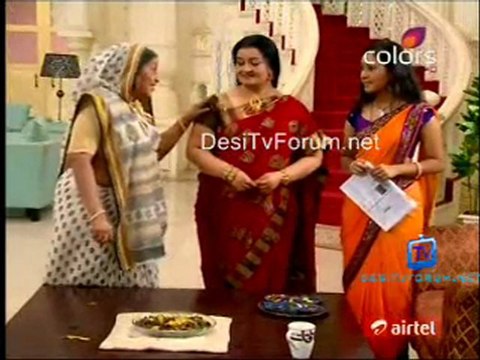 Hamari Saas Leela - 12th September 2011 Watch Video Online pt2