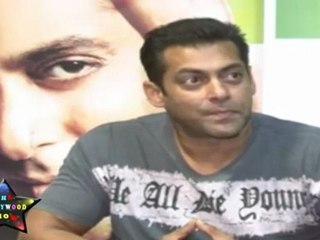 Salmaan Khan Says "I Wanna Compromise With Shahrukh Khan"