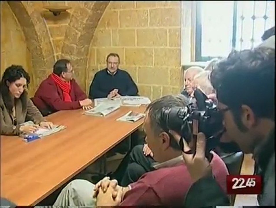 TG 23.12.09 Tavolo centrosinistra, la "passione...