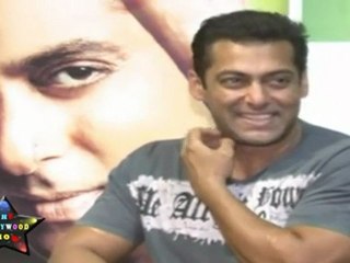 Salmaan Speaks His Heart About SRK,Amir,Katrina And Zarine Khan At Promotional Event