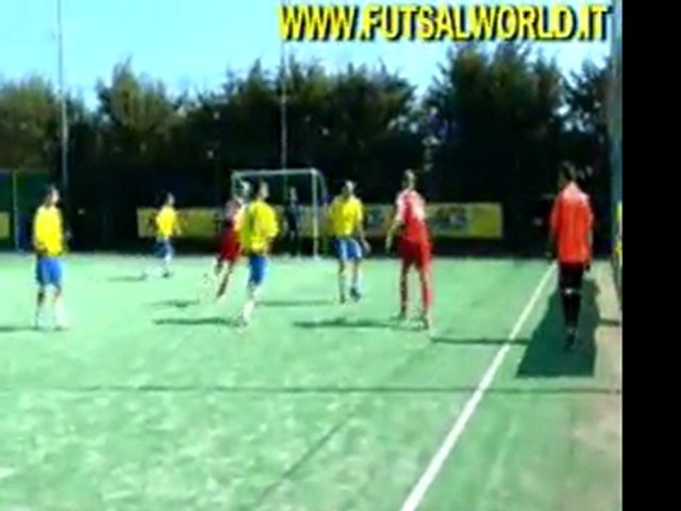 10/9/11 (3) FUTSAL - finali nazionali VERDEAZZURRO a.i.c.s. : Osio Sotto BG VS Bologna