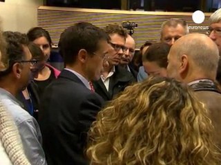 UE: Non lavoriamo sullo scenario di un default della Grecia